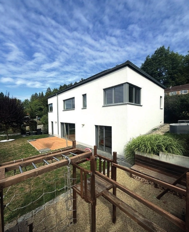 Familienhaus in ruhiger Südhanglage mit Garten